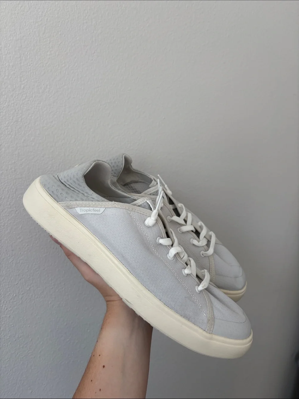 NWOT Tropicfeel Sunset is the all-terrain sneaker onyx white mens size 10 no tie